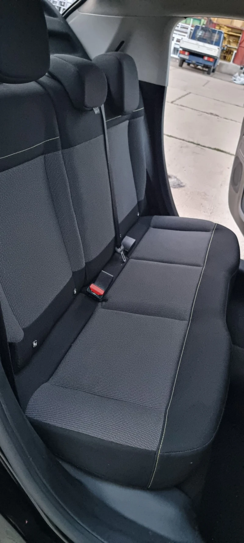 Citroen C3 1.6 blue-HDI Feel, снимка 11 - Автомобили и джипове - 51750605