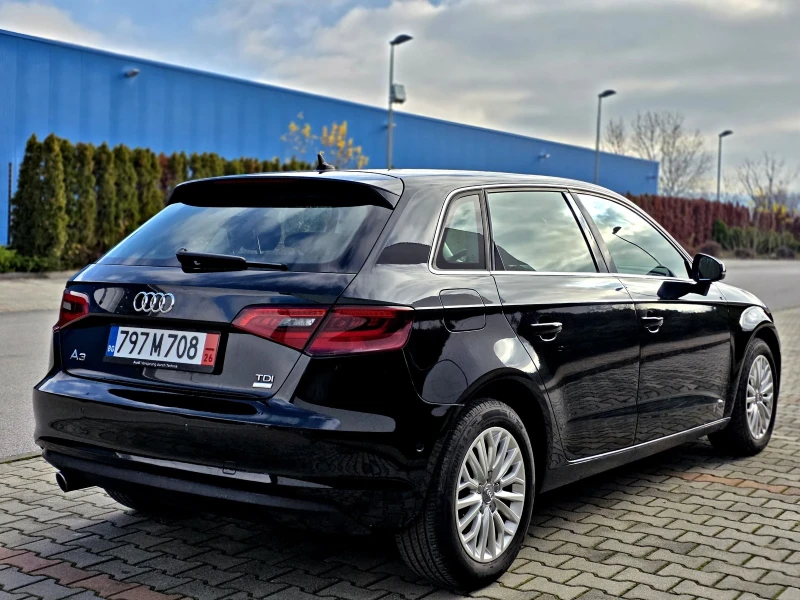 Audi A3 Sportback Ultra 1.6tdi /Full Led/Distronic/Koja, снимка 6 - Автомобили и джипове - 52712376