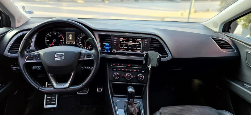 Seat Leon FR, снимка 11 - Автомобили и джипове - 52885994