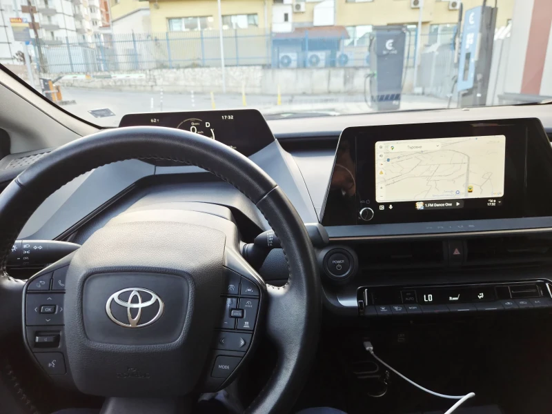 Toyota Prius 2.0 HEV HIbrid, снимка 6 - Автомобили и джипове - 53398637