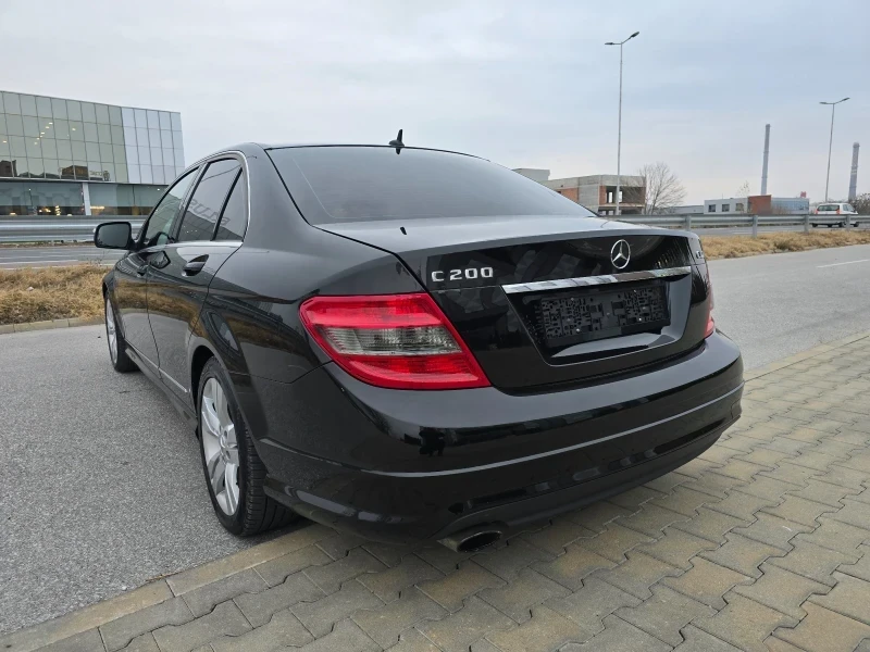 Mercedes-Benz C 200, снимка 4 - Автомобили и джипове - 48291398