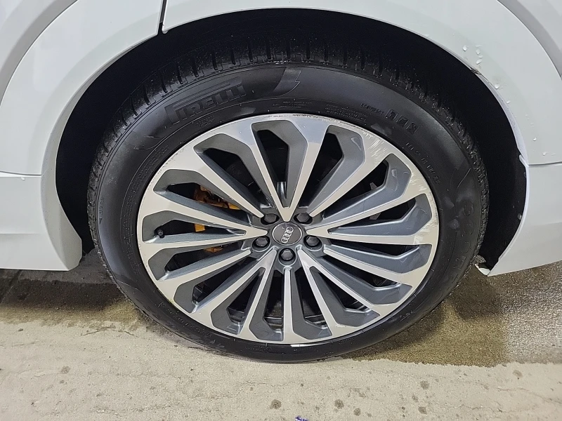 Audi E-Tron CARFAX * * АВТО КРЕДИТ - 50999 лв. - 77085421 | Car24.bg