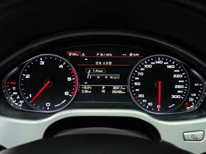 Audi A8 4.2 TDI QUATTRO, снимка 8 - Автомобили и джипове - 55096370