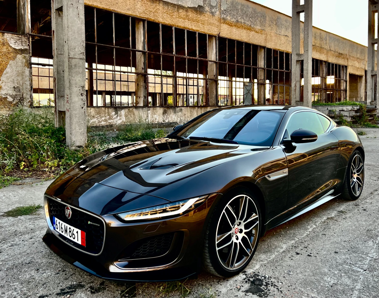 Jaguar F-Type R, снимка 1