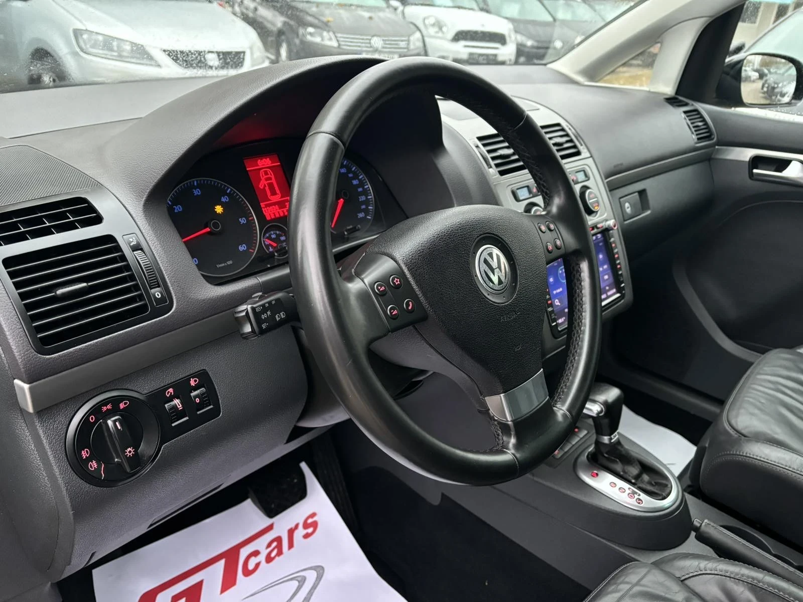 VW Touran 2.0TDI/170ps/DSG/6+ 1/MEDIA - изображение 8