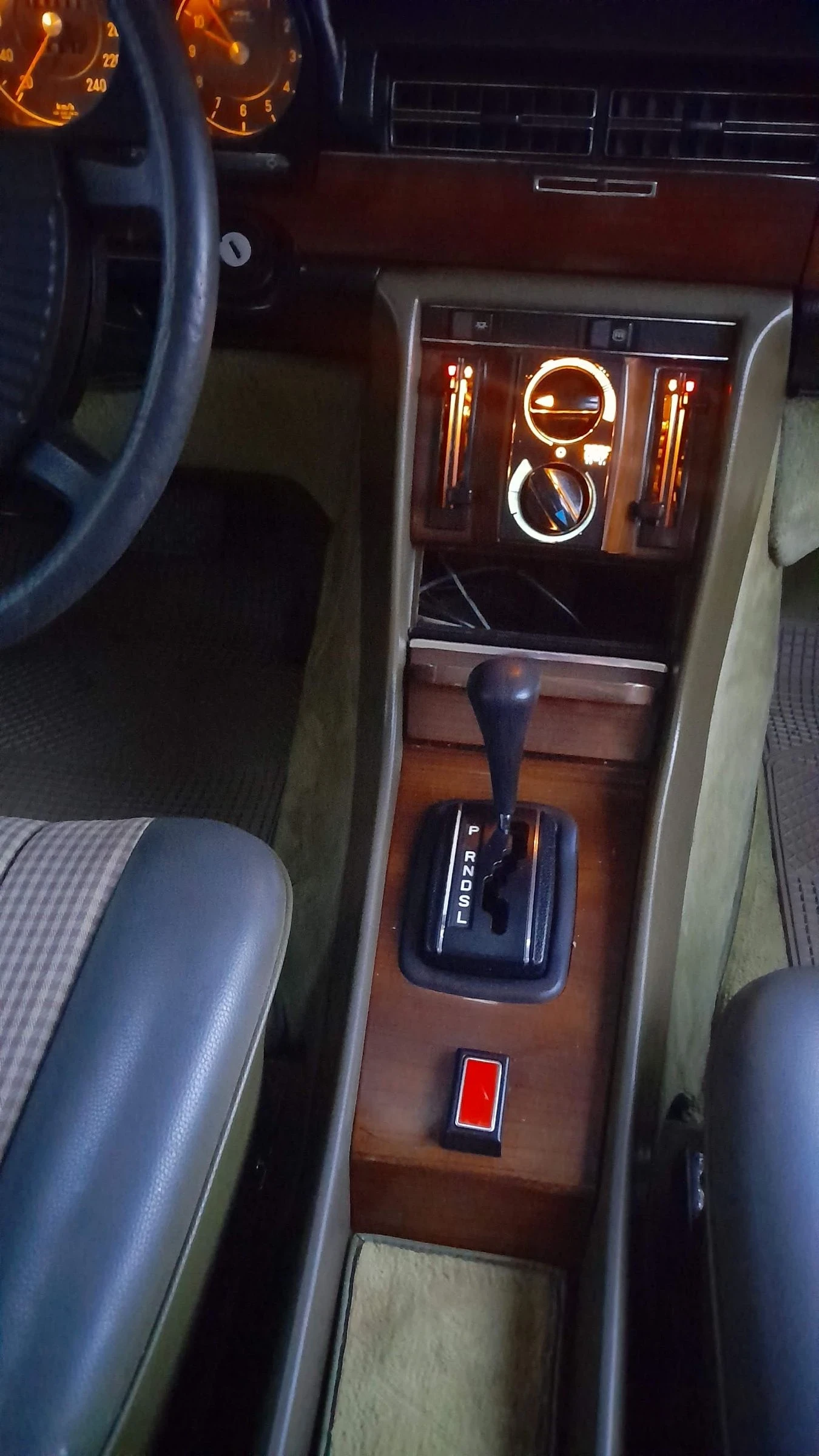 Mercedes-Benz 116 SE 280 Klima Automatic  | Mobile.bg — изображение 17