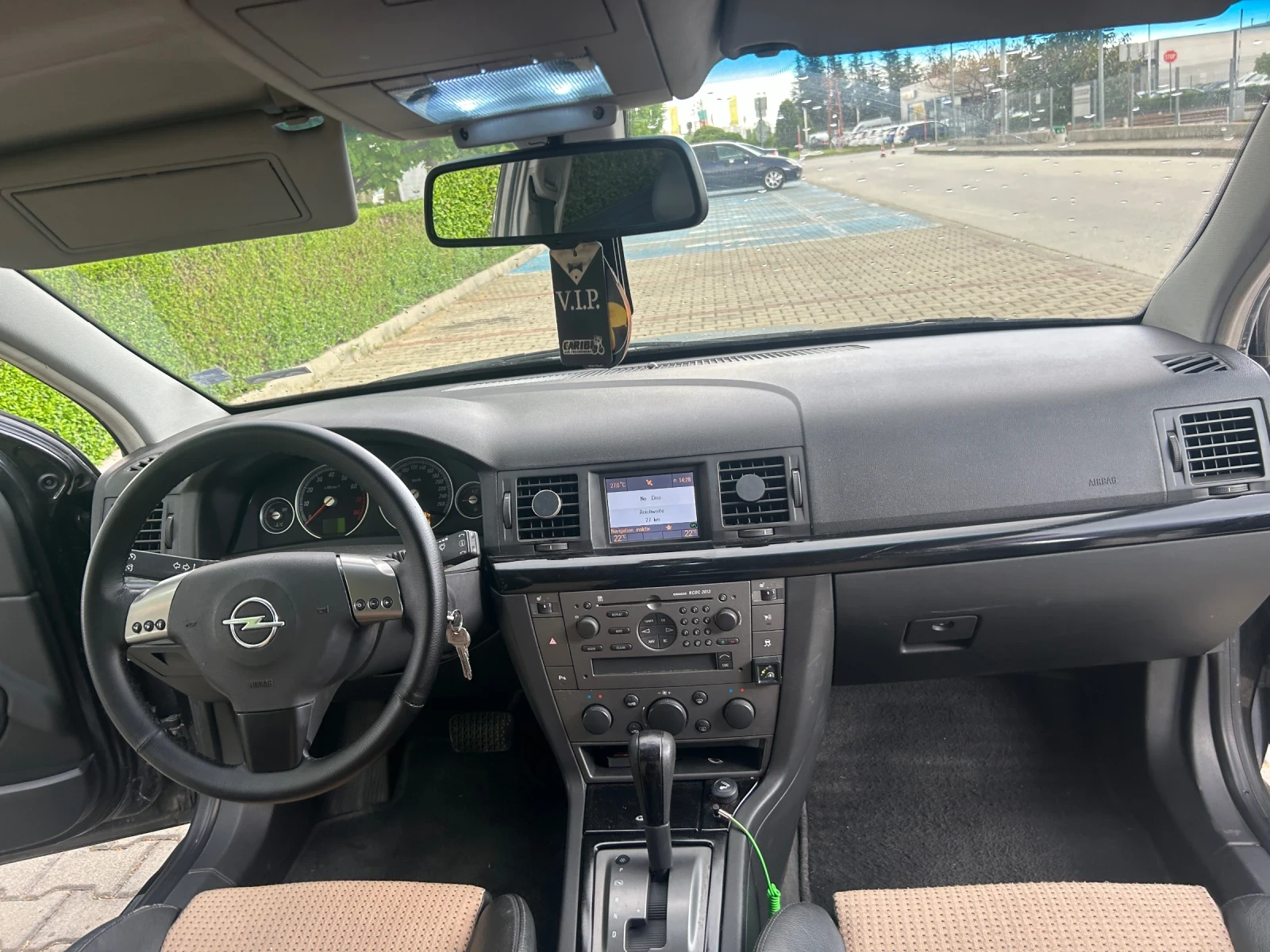 Opel Vectra 3.2 - изображение 6