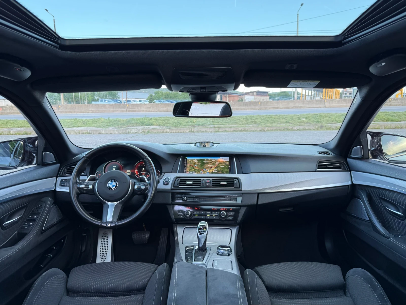 BMW 525 xDrive* M пакет* B&O* Панорама* Full LED* 20-ки - изображение 10