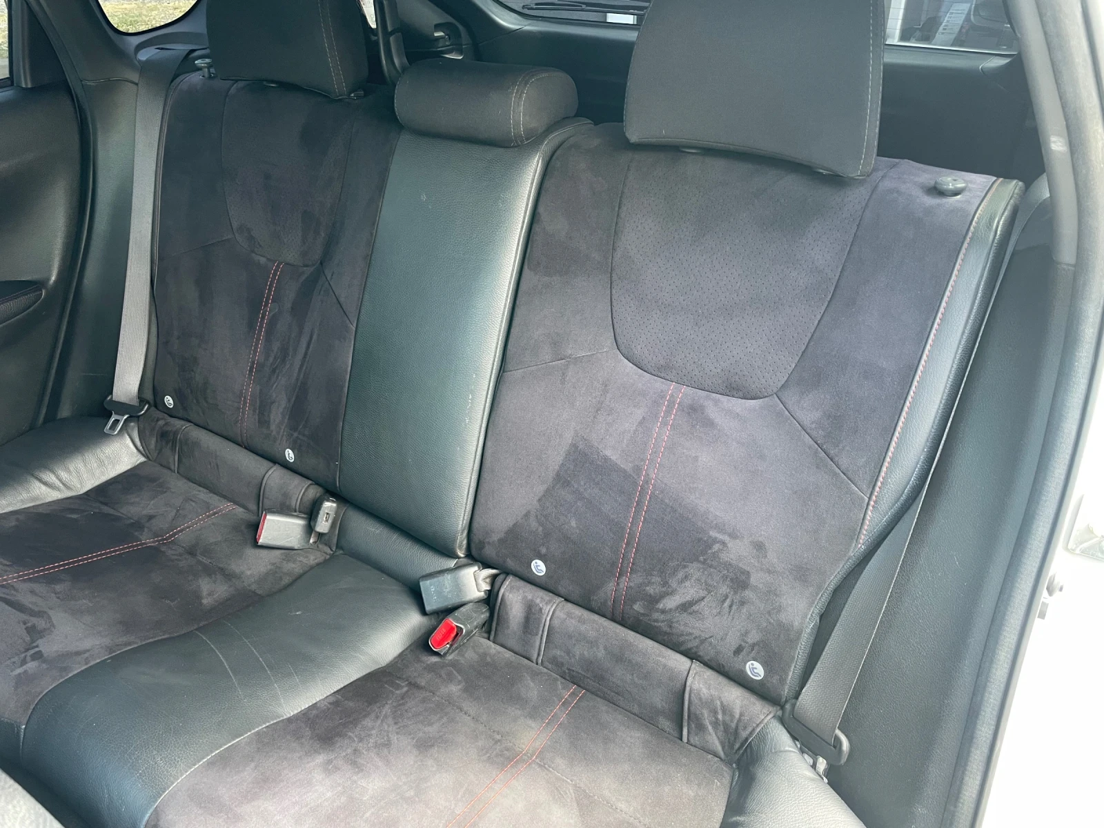 Subaru Impreza 2.5 STI  | Mobile.bg   12