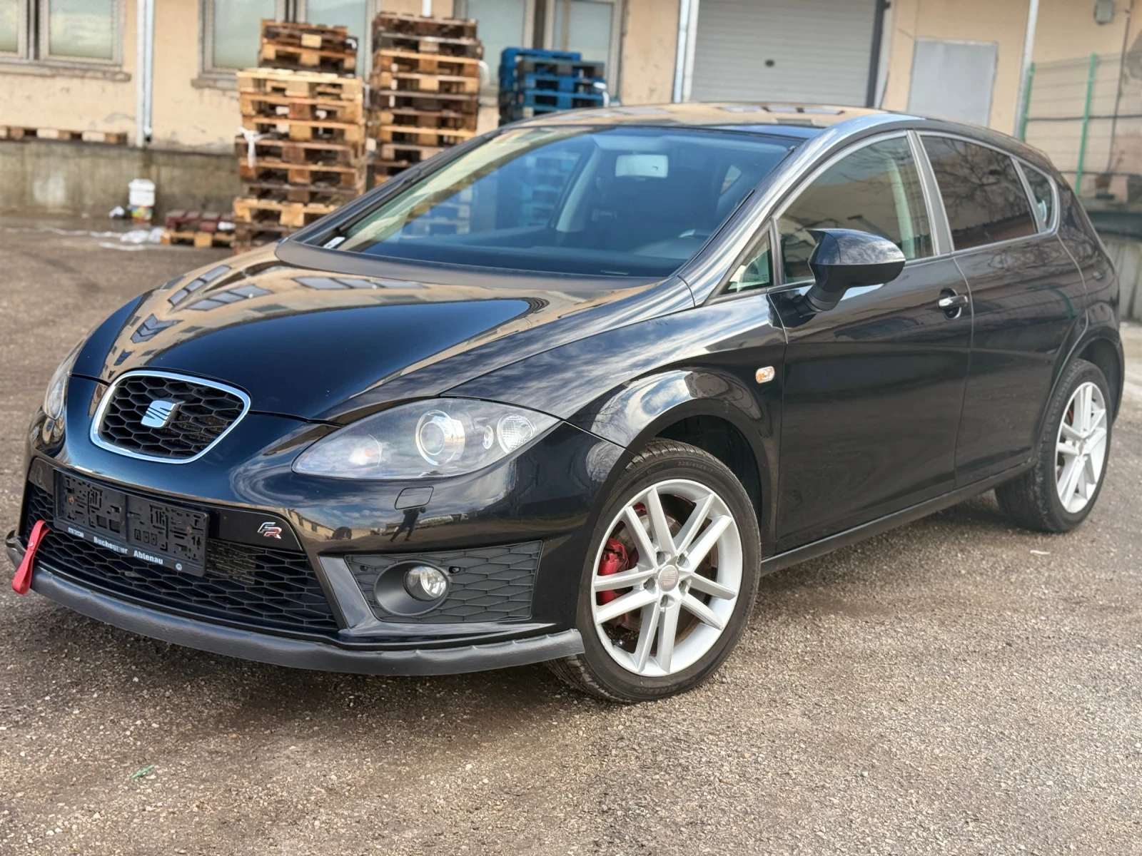 Seat Leon 2.0-TDI-FR-190kc - изображение 9
