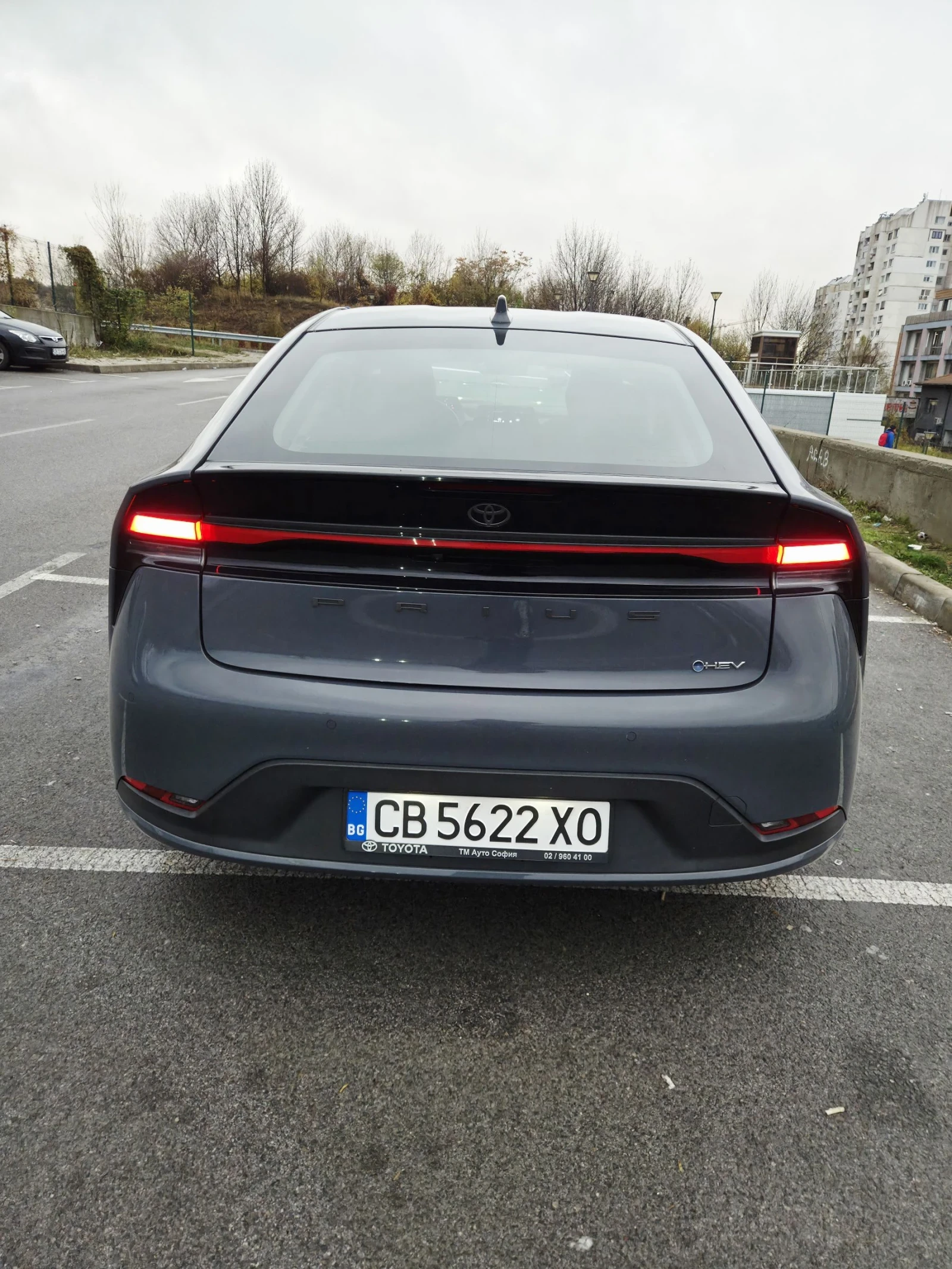 Toyota Prius 2.0 HEV HIbrid - изображение 3