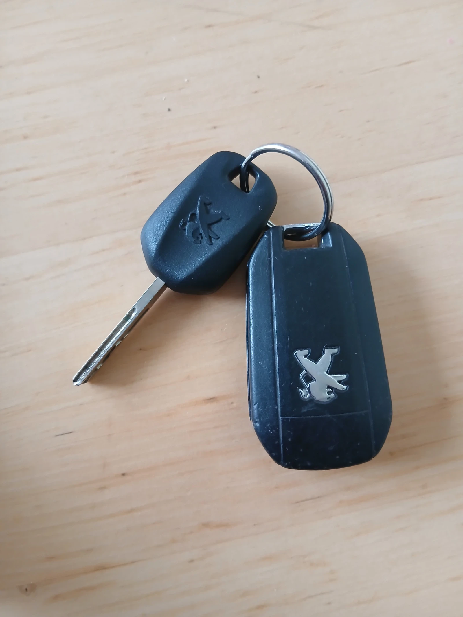 Peugeot 208 1.4i/LPG | Mobile.bg � ����������� 17