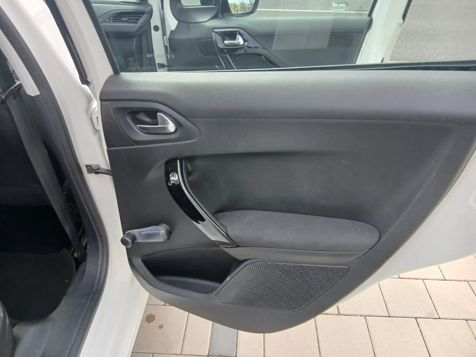 Peugeot 208 1.4i/LPG | Mobile.bg � ����������� 11