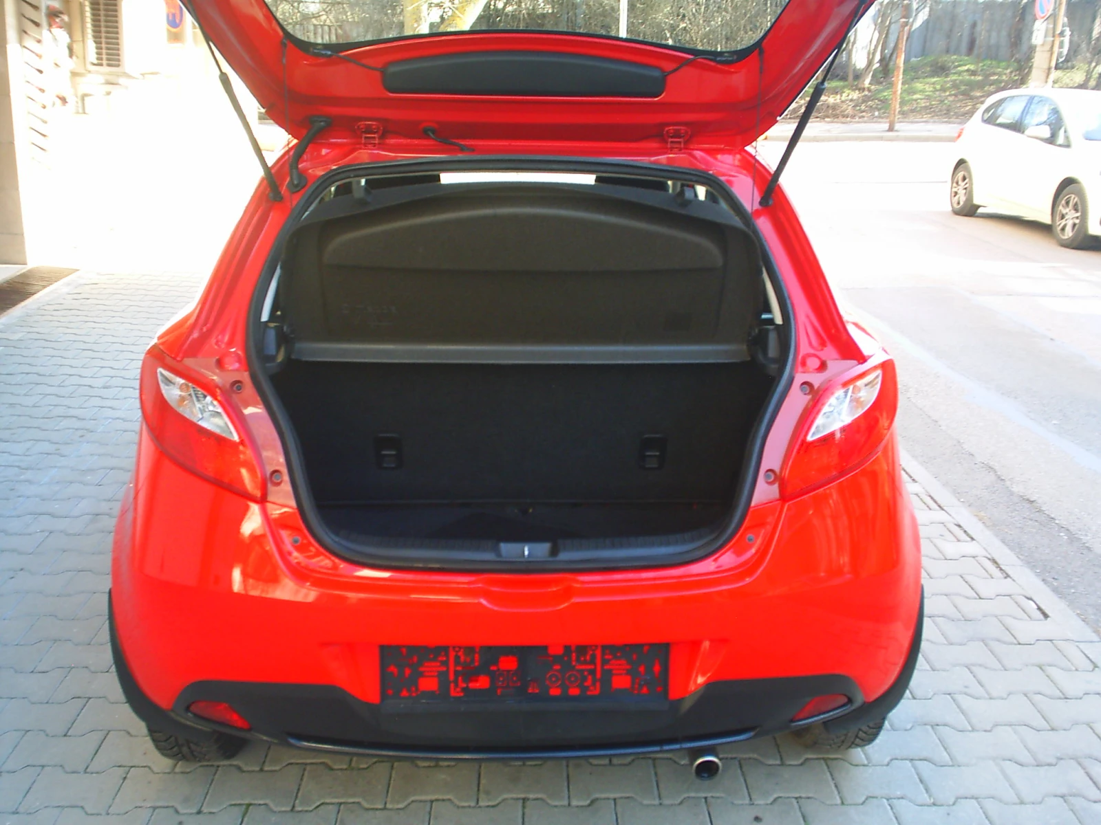 Mazda 2 1.3 16V 75k.c. | Mobile.bg � ����������� 14