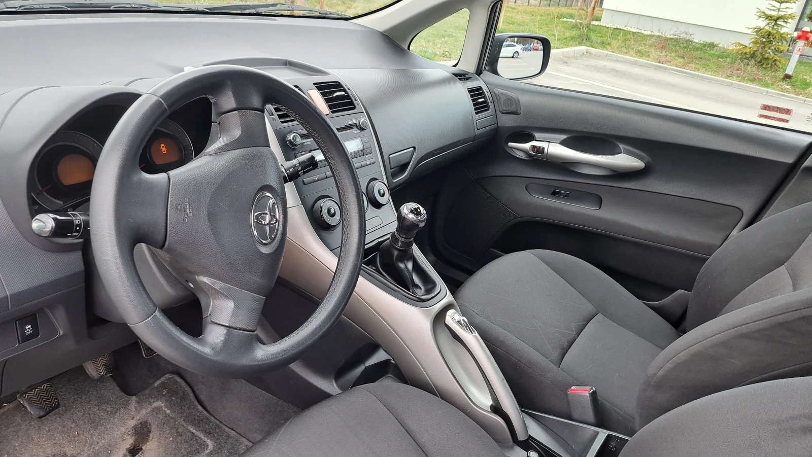 Toyota Auris ������ | Mobile.bg � ����������� 8