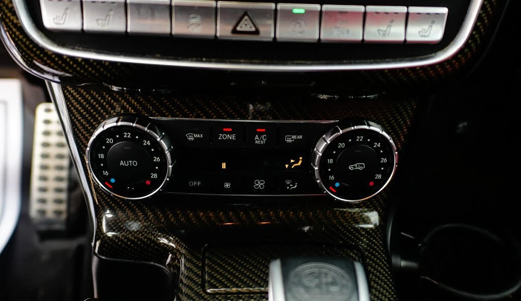 Mercedes-Benz G 63 AMG  4MATIC* АвтоКредит* (ЦЕНА ДО БГ), снимка 10 - Автомобили и джипове - 54058159