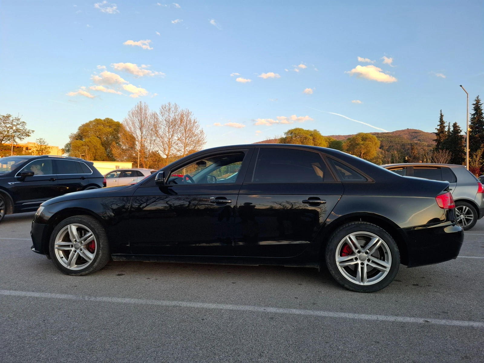 Audi A4 1.8tfsi, снимка 2 - Автомобили и джипове - 54181152