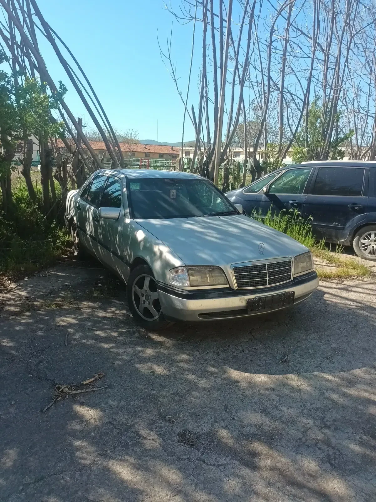 Mercedes-Benz C 180, снимка 2 - Автомобили и джипове - 54330316