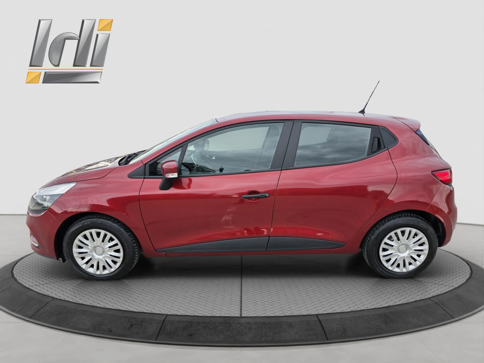 Renault Clio 1.2, снимка 3 - Автомобили и джипове - 54380201