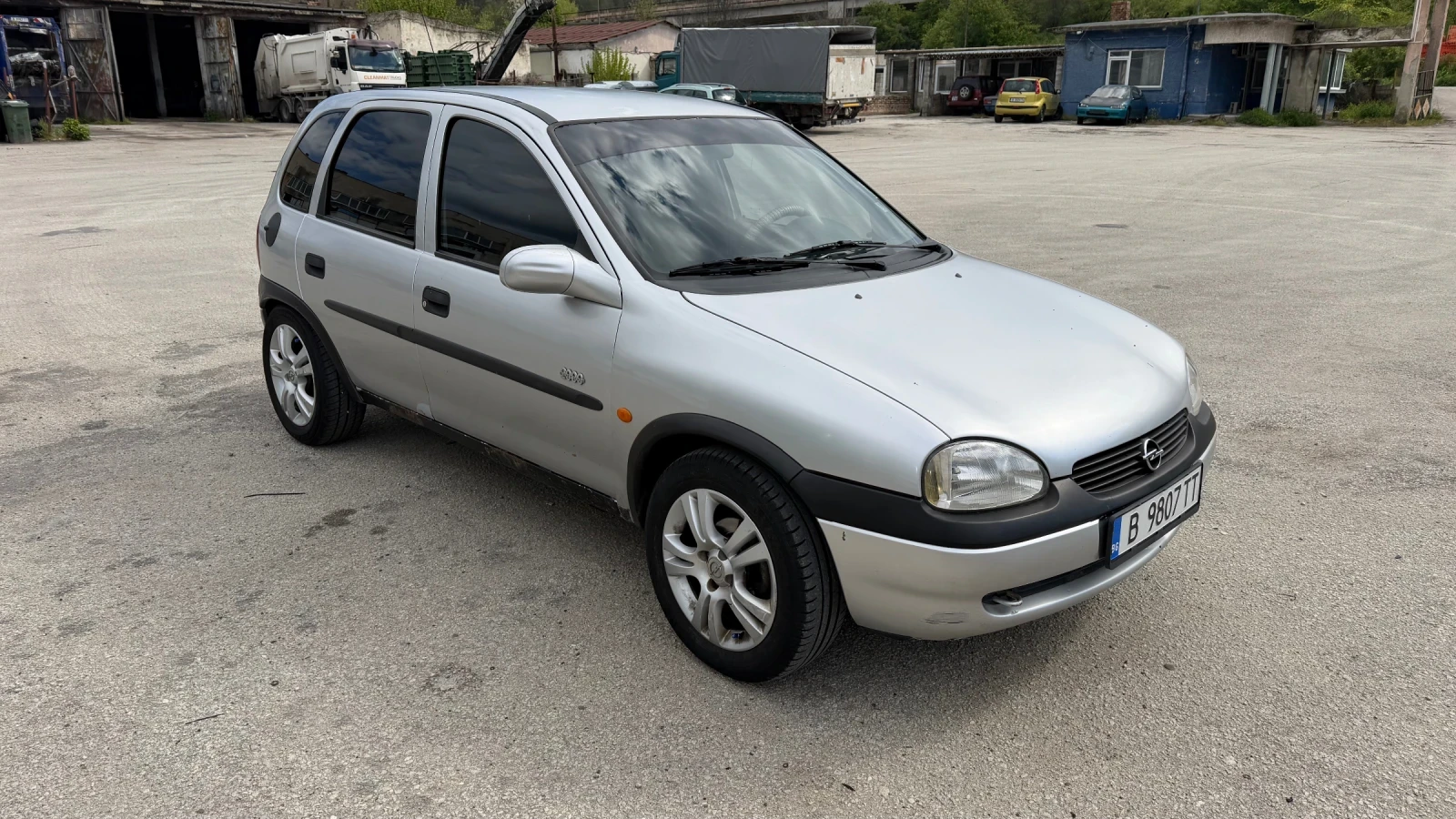 Opel Corsa 1.2 16v хидравлика, клима