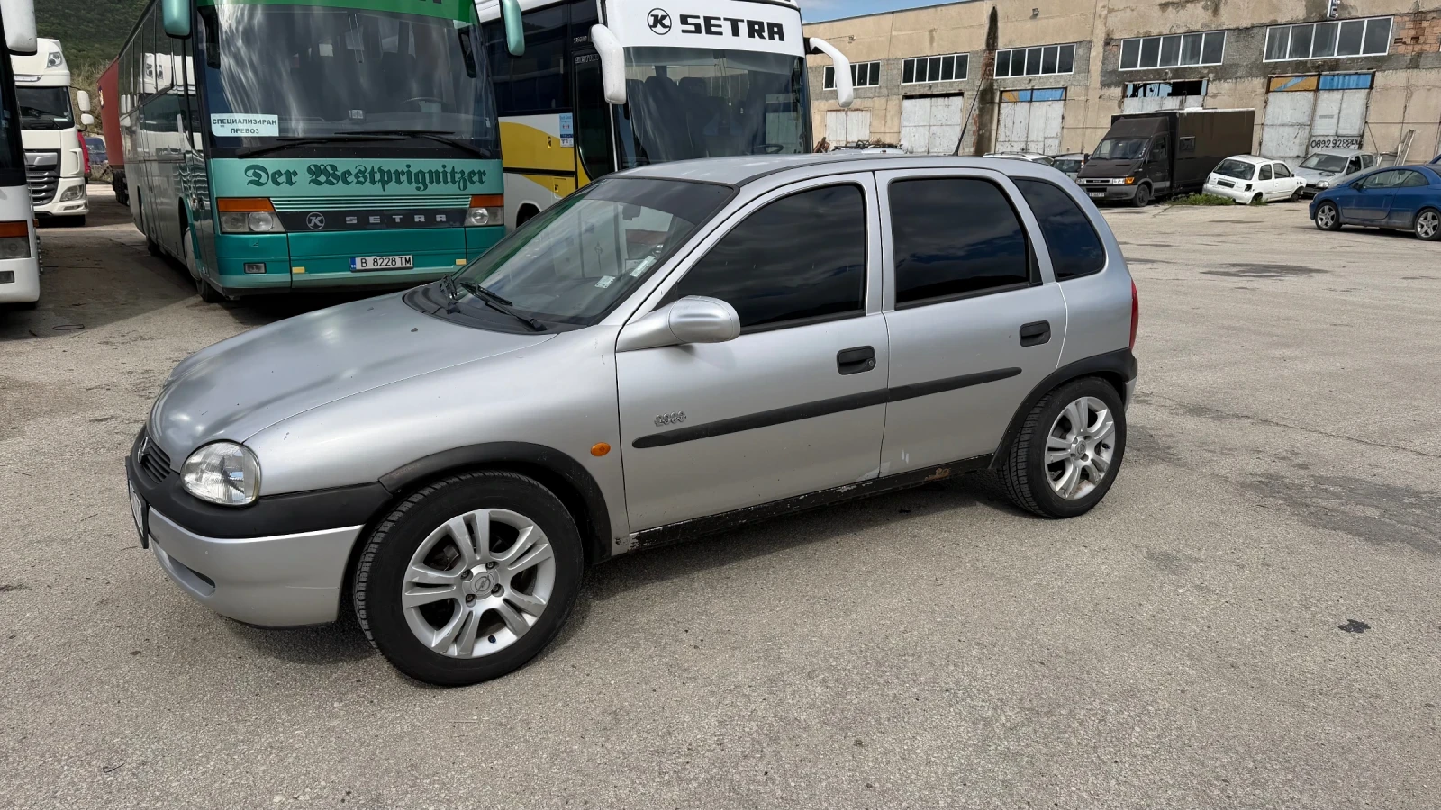 Opel Corsa 1.2 16v хидравлика, клима, снимка 3 - Автомобили и джипове - 54401447
