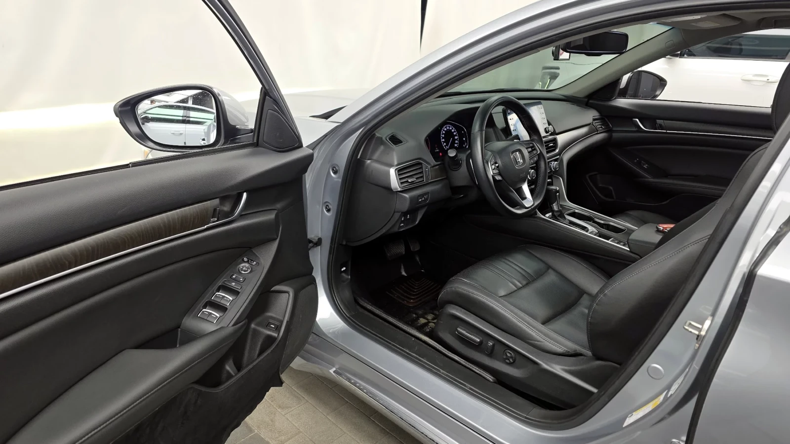 Honda Accord, снимка 3 - Автомобили и джипове - 54502385