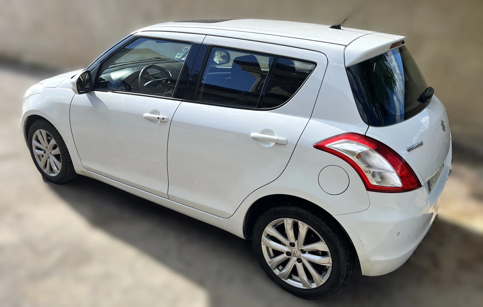 Suzuki Swift 2014 FACELIFT, снимка 4 - Автомобили и джипове - 54567015