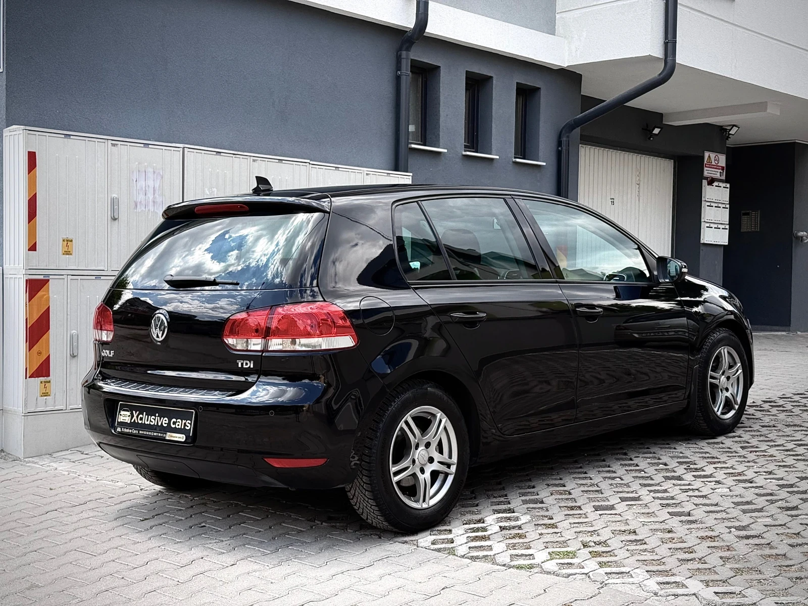 VW Golf 1.6TDI, снимка 5 - Автомобили и джипове - 55009443