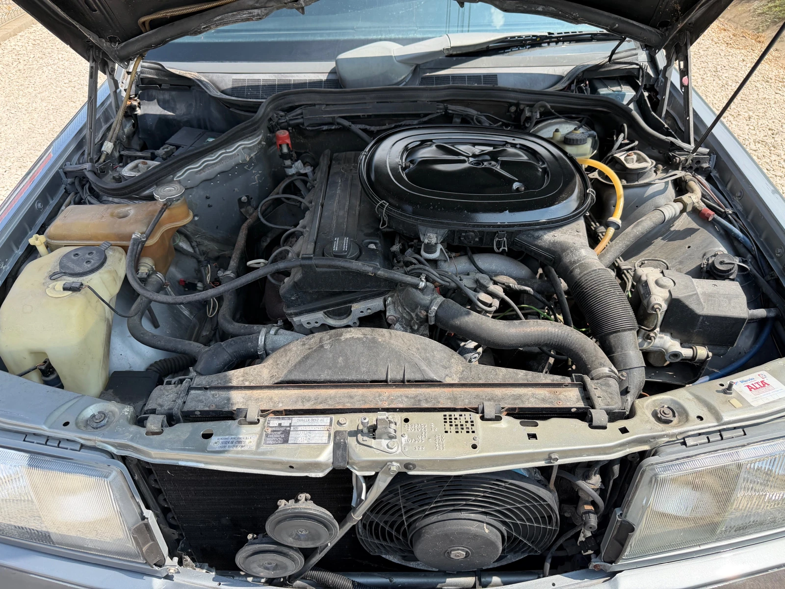 Mercedes-Benz 190 2.0 автомат климатик Италия, снимка 14 - Автомобили и джипове - 55602612