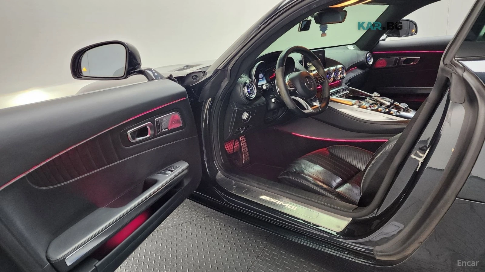 Mercedes-Benz AMG GT S* 4.0* BURMESTER* ПОДГРЕВ* КАМЕРА* KEYLESS* , снимка 8 - Автомобили и джипове - 55803288