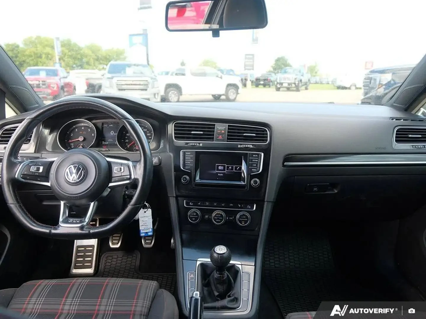 VW Golf GTI MANUAL ЦЕНА ДО БЪЛГАРИЯ АВТОКРЕДИТ, снимка 15 - Автомобили и джипове - 55937517