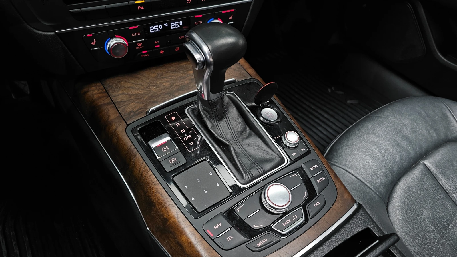 Audi A7 3.0 TFSI quattro* ЕЛ. БАГАЖНИК* HUD* КРАЙНА ЦЕНА, снимка 9 - Автомобили и джипове - 56133702