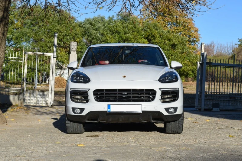 Porsche Cayenne S/MATRIX LED/FACELIFT/PANORAMA, снимка 2 - Автомобили и джипове - 47120378