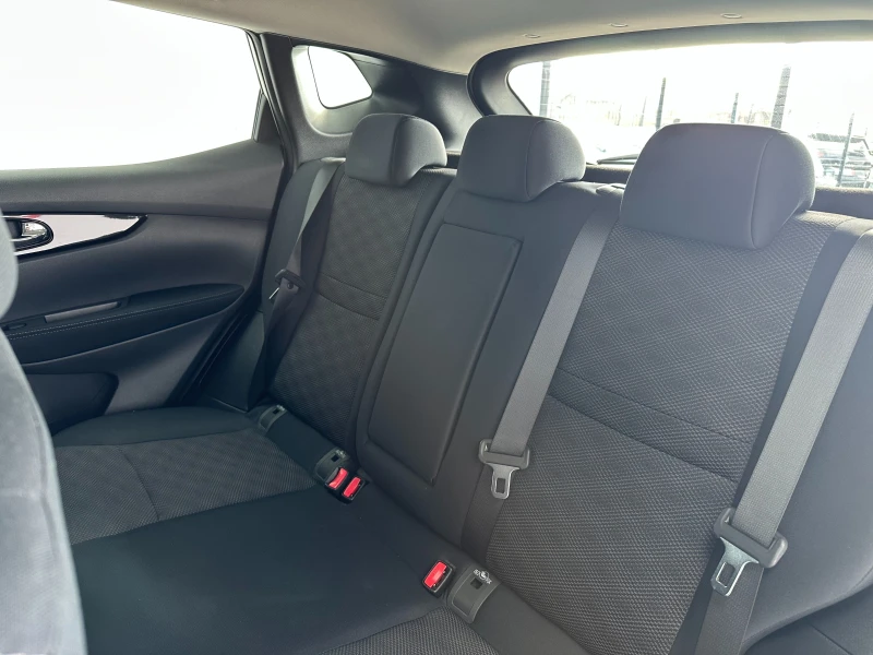 Nissan Qashqai 1.5dci 110k.c 6c.k Euro5B 3580.00 лв ПЪРВО. ВНОСКА, снимка 13 - Автомобили и джипове - 51906154