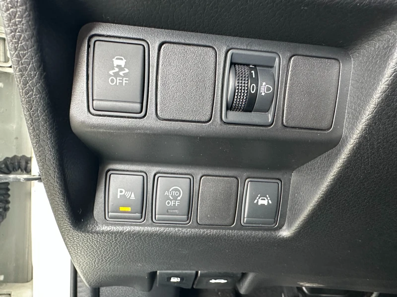 Nissan Qashqai 1.5dci 110k.c 6c.k Euro5B 3580.00 лв ПЪРВО. ВНОСКА, снимка 15 - Автомобили и джипове - 51906154