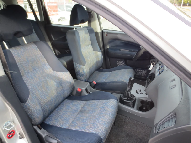 Honda Hr-v 1.6 i 4x4, снимка 12 - Автомобили и джипове - 47299643