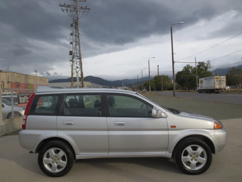 Honda Hr-v 1.6 i 4x4, снимка 4 - Автомобили и джипове - 47299643