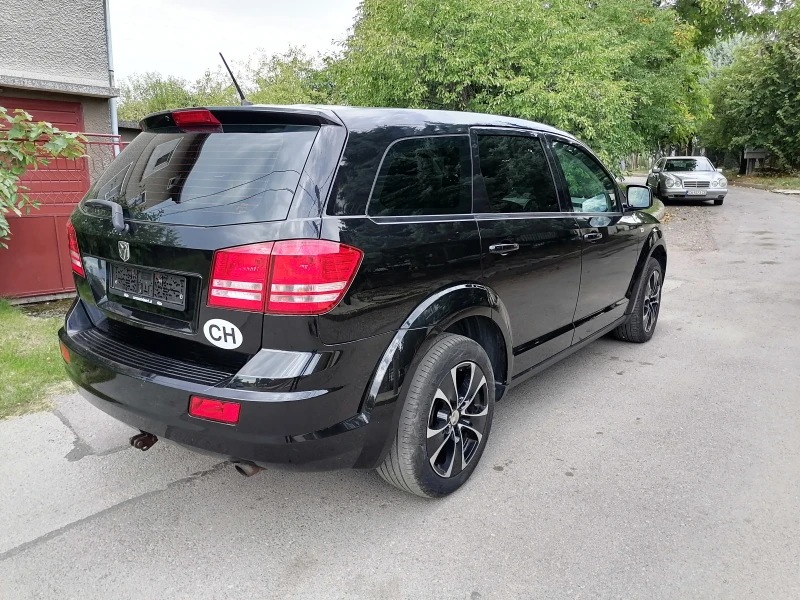 Dodge Journey 2.0TDI 140ks, снимка 5 - Автомобили и джипове - 47461759