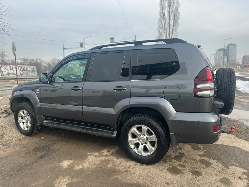 Toyota Land cruiser 120 D4D 3.0, снимка 3 - Автомобили и джипове - 49303615