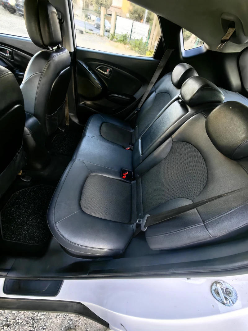 Hyundai IX35 1.7 diz face, снимка 10 - Автомобили и джипове - 51242351
