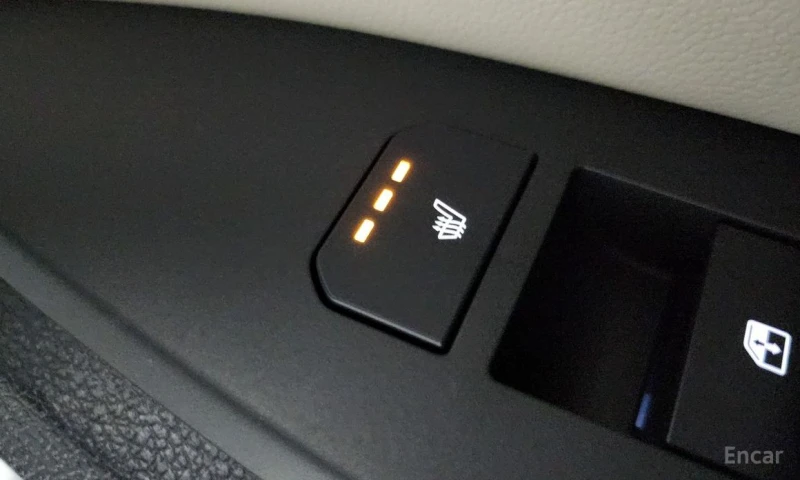 Kia Sportage 1.6 TURBO SIGNATURE X-LINE* ТОП ИЗПЪЛНЕНИЕ* , снимка 17 - Автомобили и джипове - 51313336