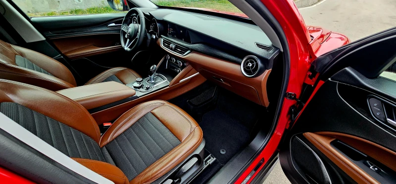 Alfa Romeo Stelvio 2.2, снимка 12 - Автомобили и джипове - 52019294