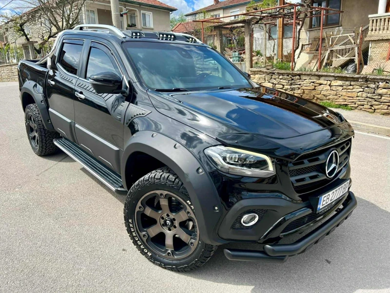 Toyota Hilux Mercedes X-class 250D