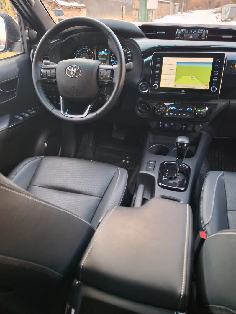 Toyota Hilux, снимка 8 - Автомобили и джипове - 52471833