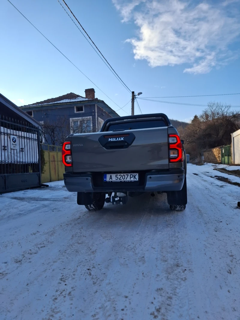 Toyota Hilux, снимка 4 - Автомобили и джипове - 52471833