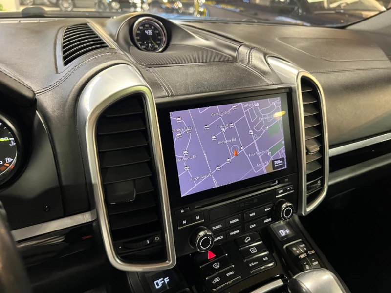 Porsche Cayenne 2017| S| E-HYBRID| PLATINUM| ВАКУМ| LANE ASSIST| B, снимка 11 - Автомобили и джипове - 53294577