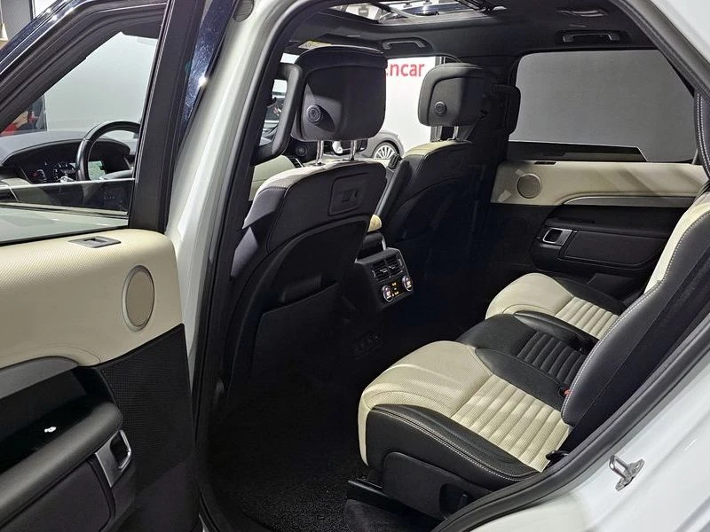 Land Rover Discovery 3.0 Automatic, снимка 11 - Автомобили и джипове - 55964838