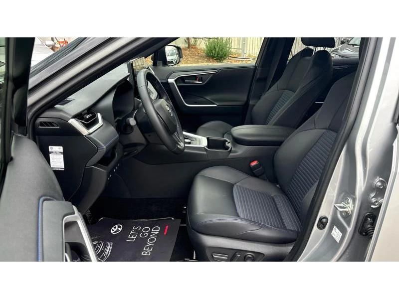 Toyota Rav4 2.5HSD SELECTION AWD, снимка 12 - Автомобили и джипове - 56532069