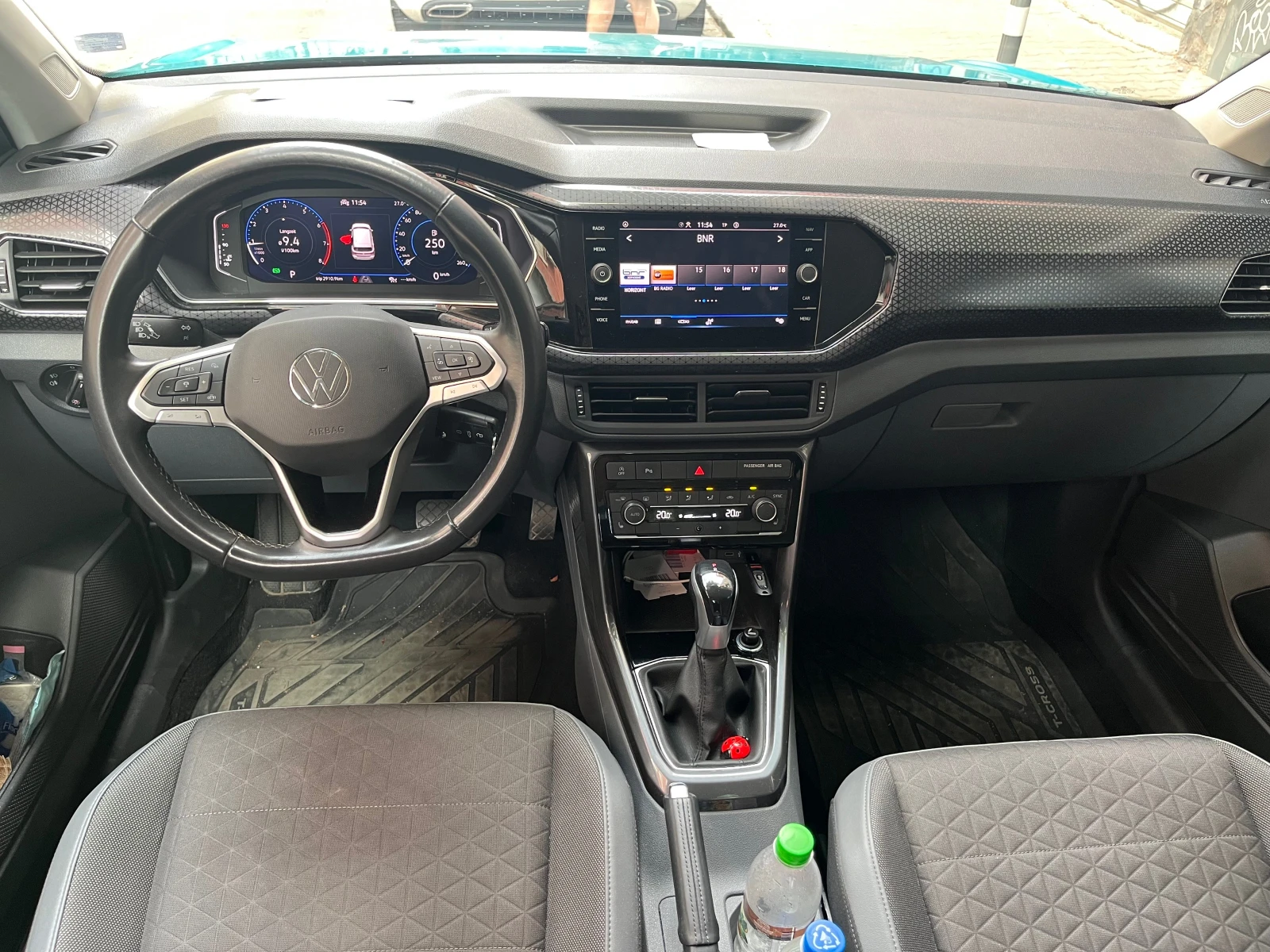 VW T-Cross Първи собственик ! 1.5 TFSI DSG 22600 км - изображение 7