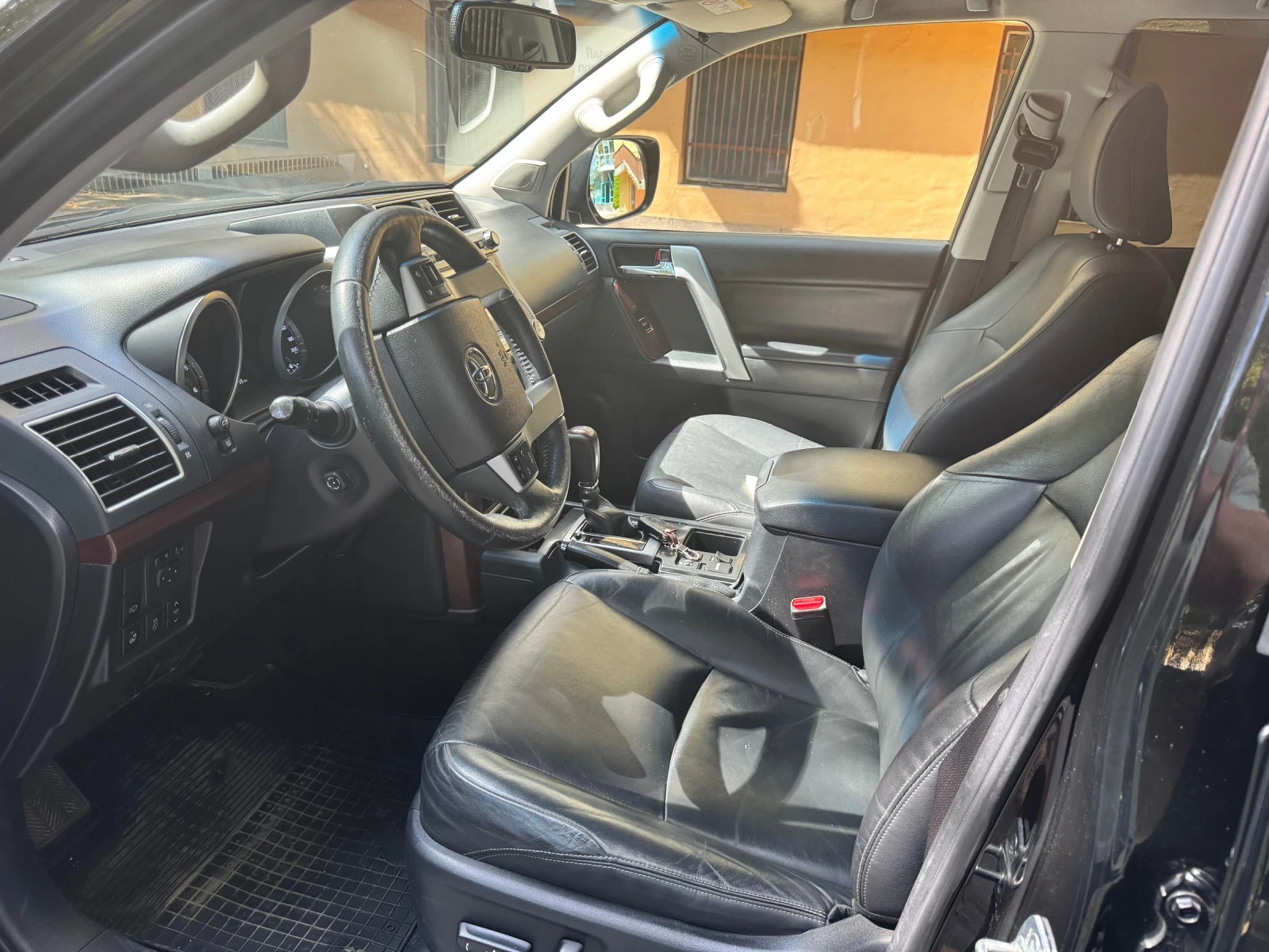 Toyota Land cruiser * * TOP* * FULL* * 3.0 D4D* * Luxury* * Autom - изображение 5
